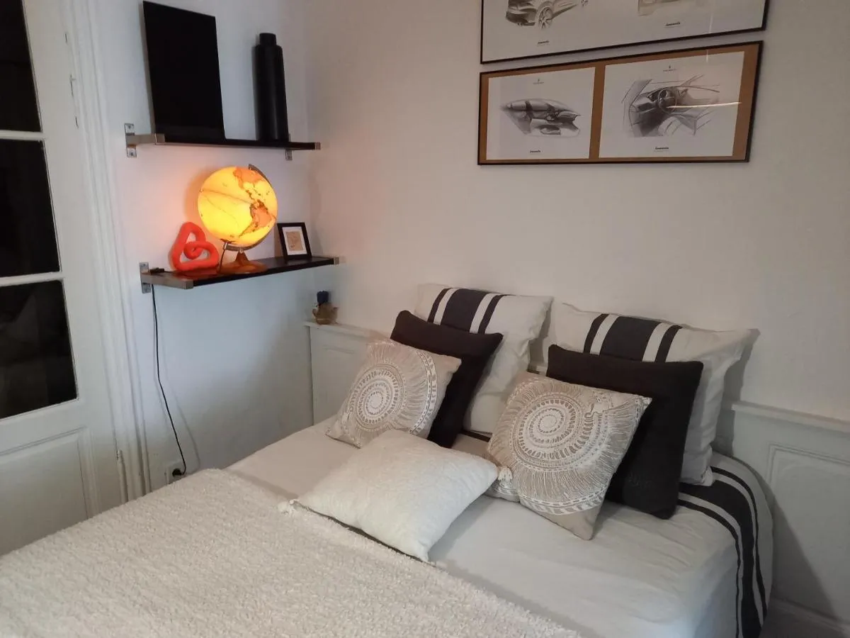 Image 1 of APPARTEMENT DE CHARME 77M2 plein centre
