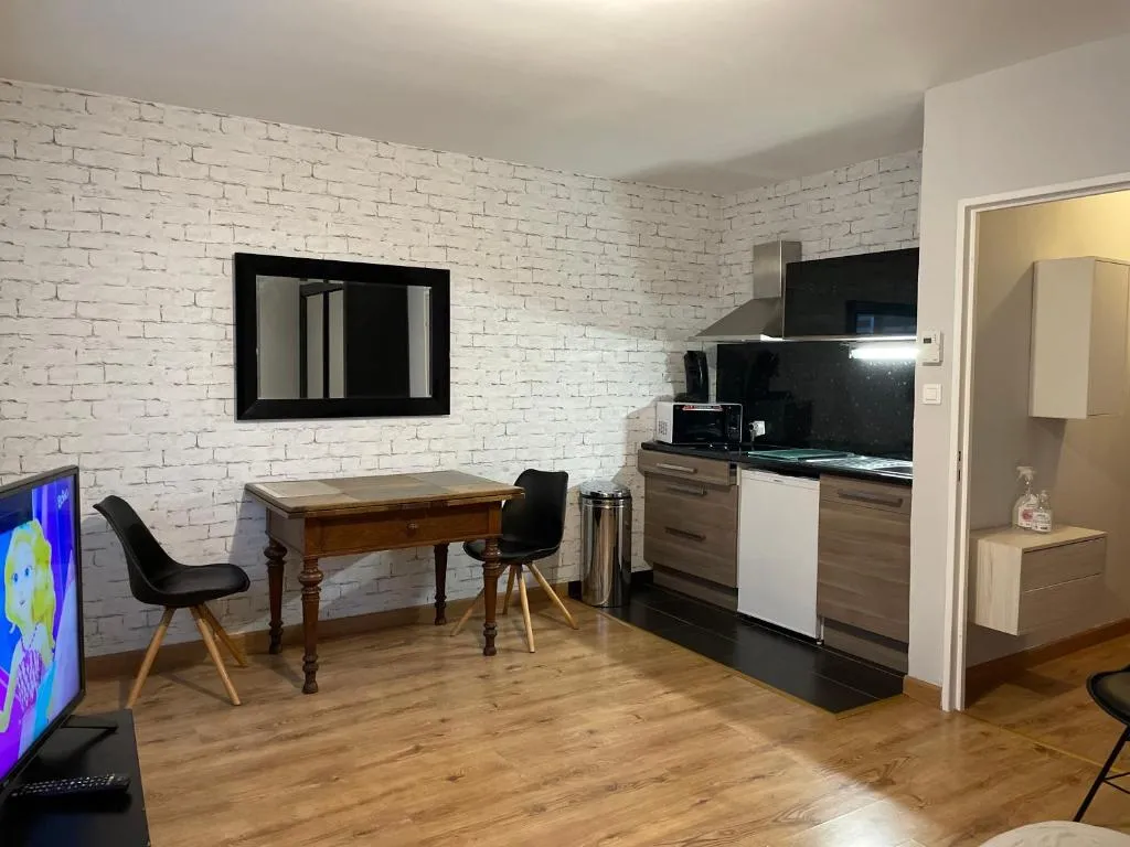 Image of Adorable studio avec un parking prive