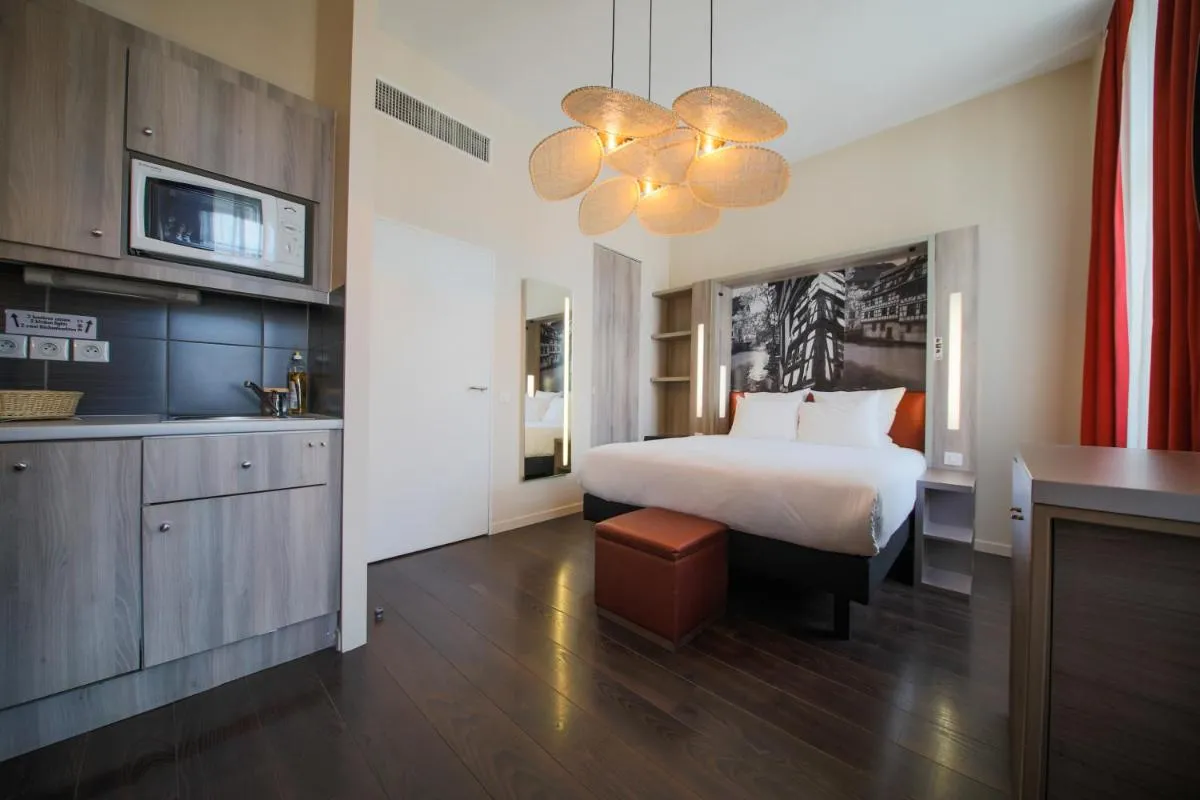 Image 2 of Aparthotel Adagio Strasbourg Place Kleber