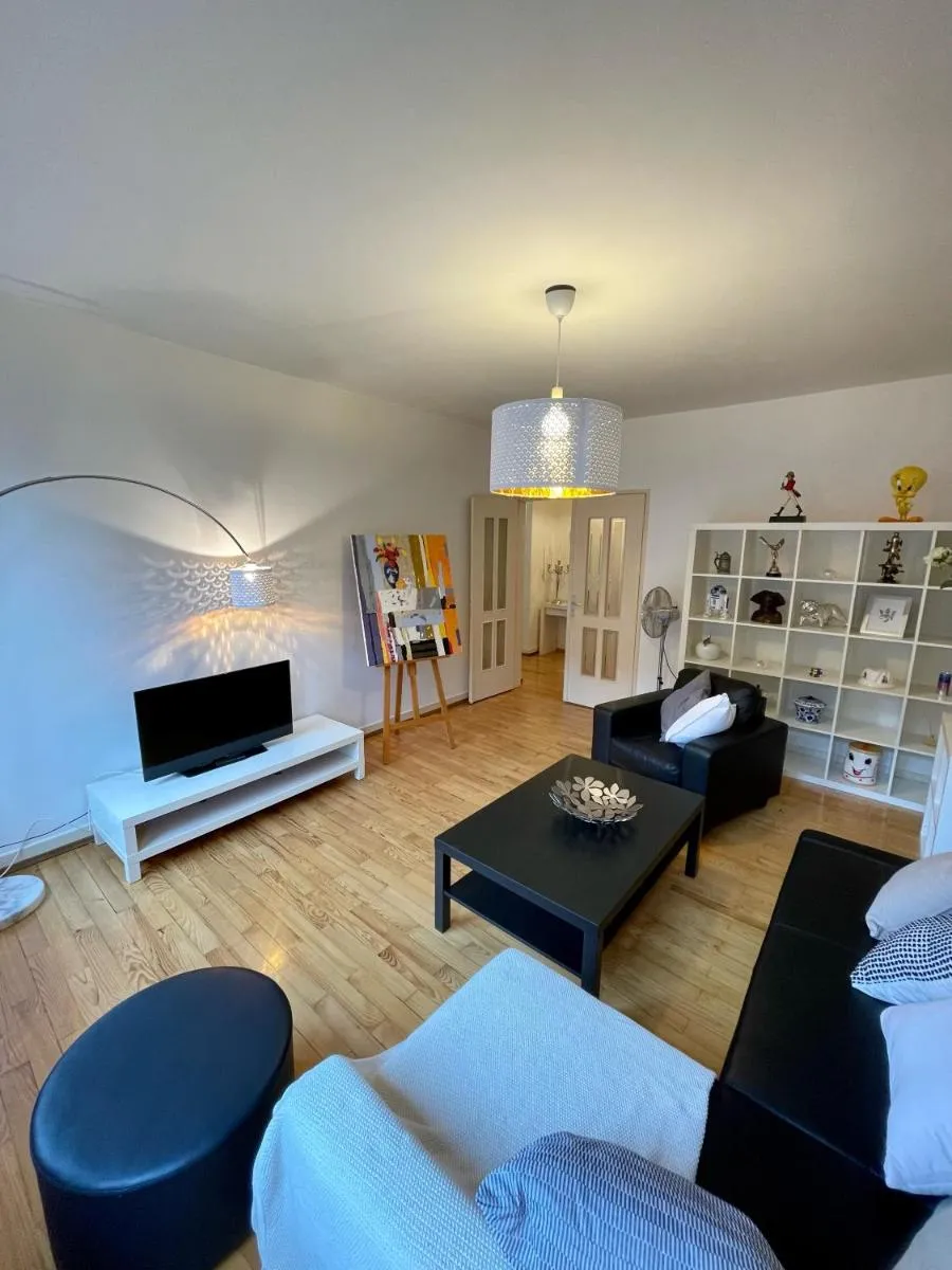 Image 2 of Appartement Hyper Centre Place Kléber 66 m2