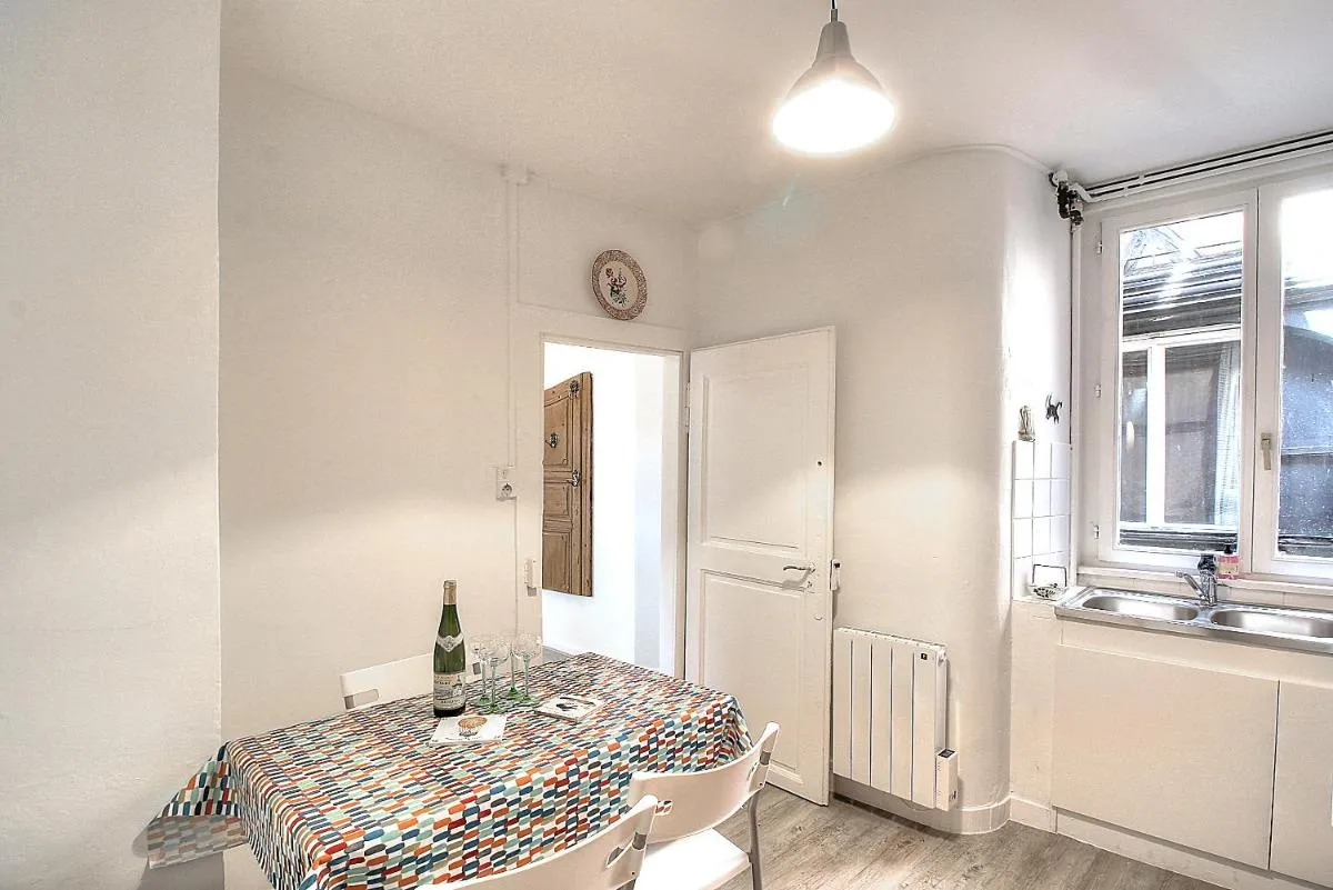 Image 2 of Appartement Le bain aux plantes