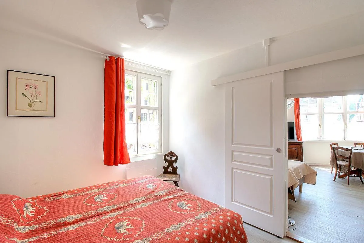 Image 6 of Appartement Le bain aux plantes