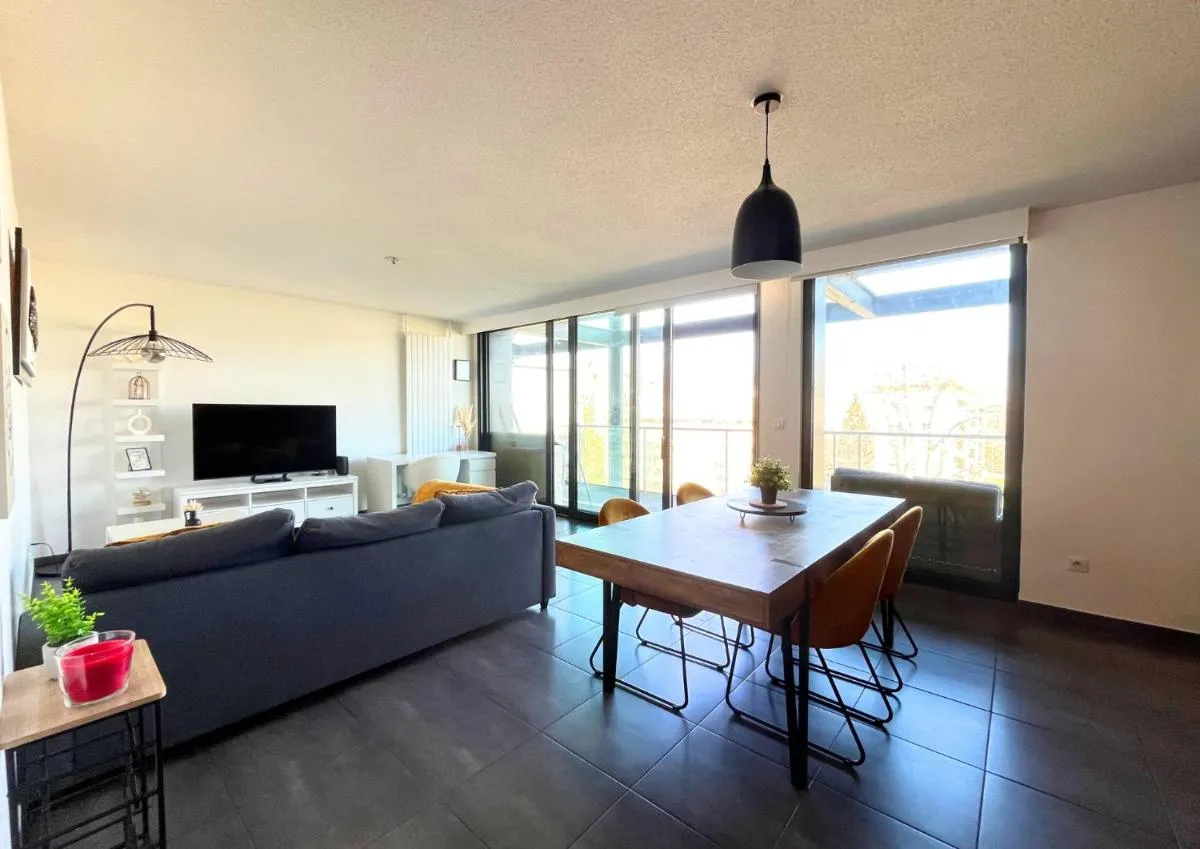 Image 4 of Appartement Vue Canal