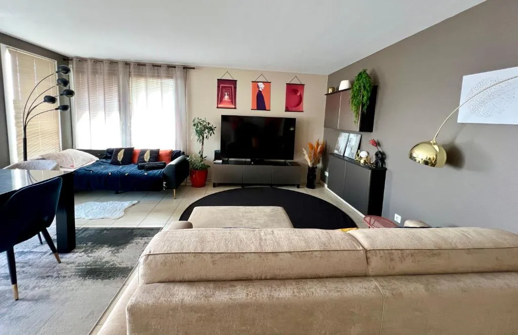Image of Appartement climatisé 3 étoiles T3 chic à Strasbourg avec billard et terrasse