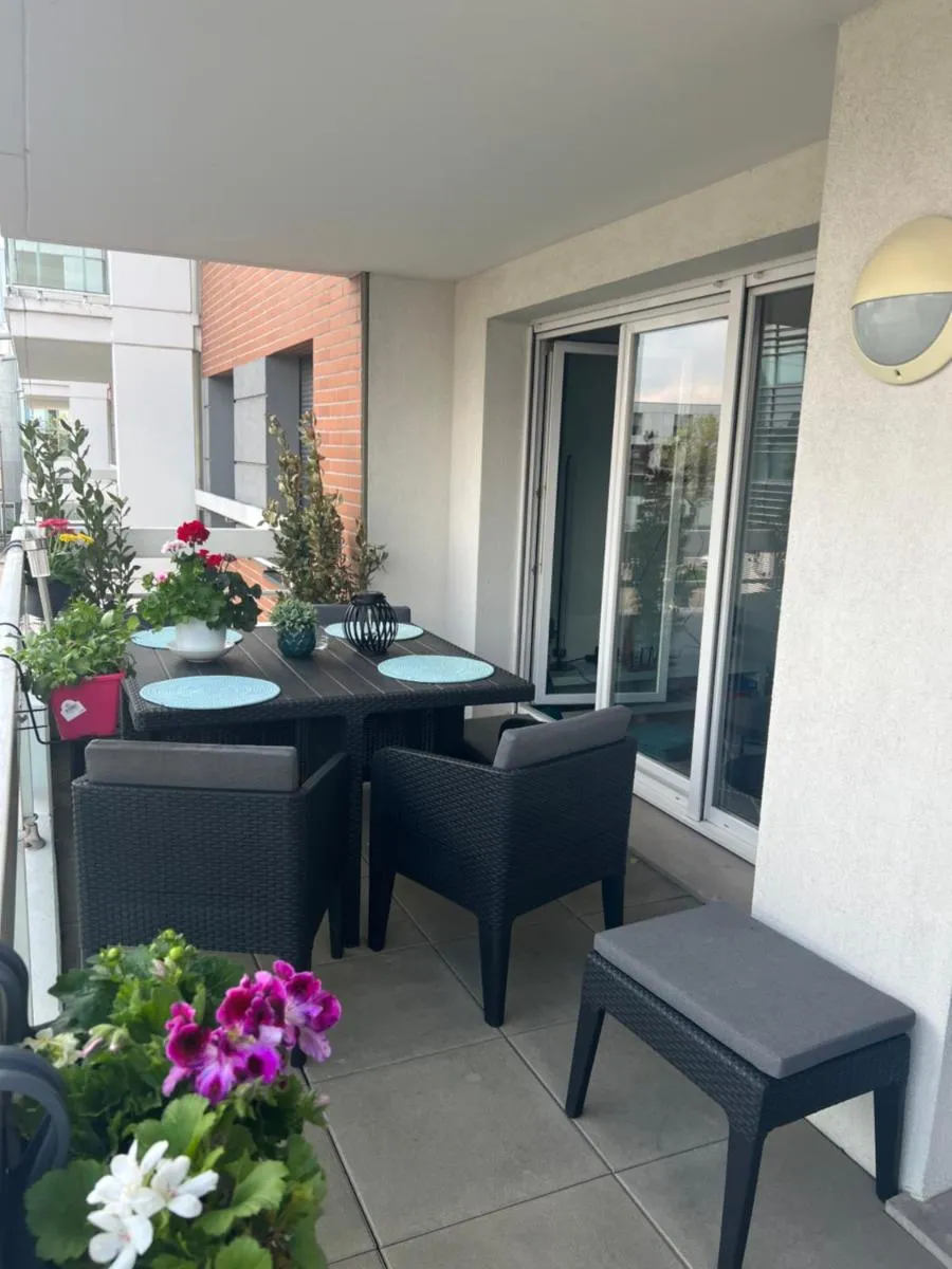Image 6 of Appartement haut standing F2 Rivetoile Strasbourg centre parking gratuit terrasse