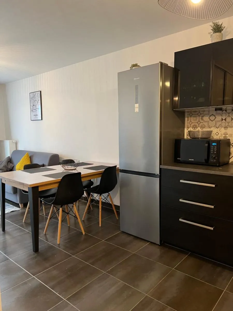 Image 3 of Appartement moderne et lumineux