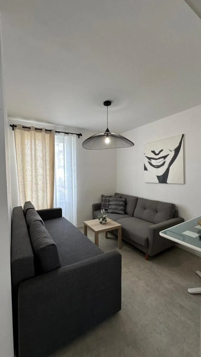 Image 1 of Appartement neuf, centre-ville, 400m de rivetoile 6 voyageurs