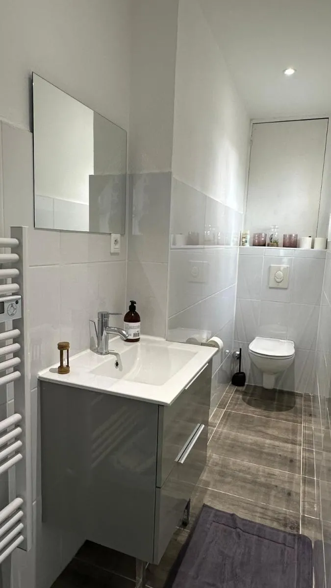Image 3 of Appartement neuf, centre-ville, 400m de rivetoile 6 voyageurs