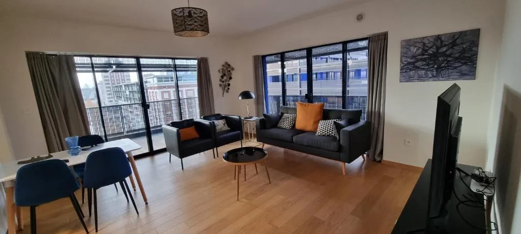Image of BEL APPARTEMENT CONTEMPORAIN avec TERRASSE CLIMATISATION et PARKING payant en option