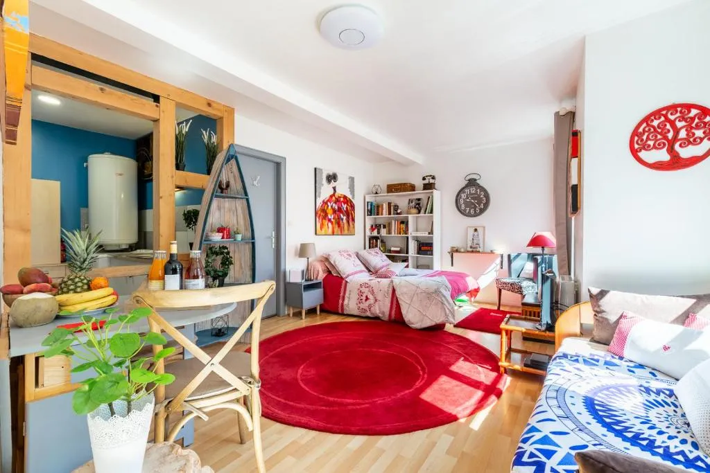 Image of ☆ CHARMANT STUDIO ☆ Calme & Lumineux – CENTRE VILLE ☆