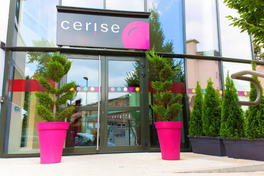 Image of Cerise Strasbourg