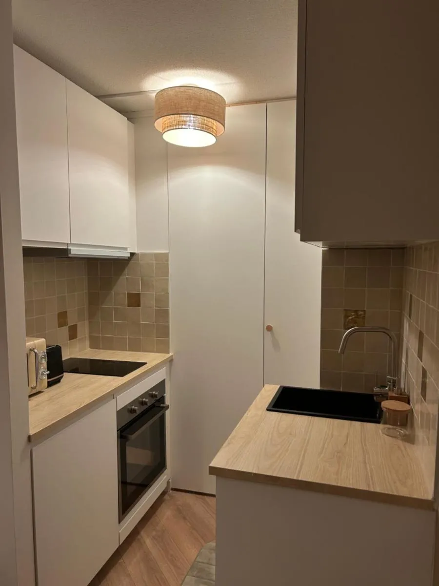 Image 3 of Charming Apartment with JACUZZI Centre Strasbourg Gare