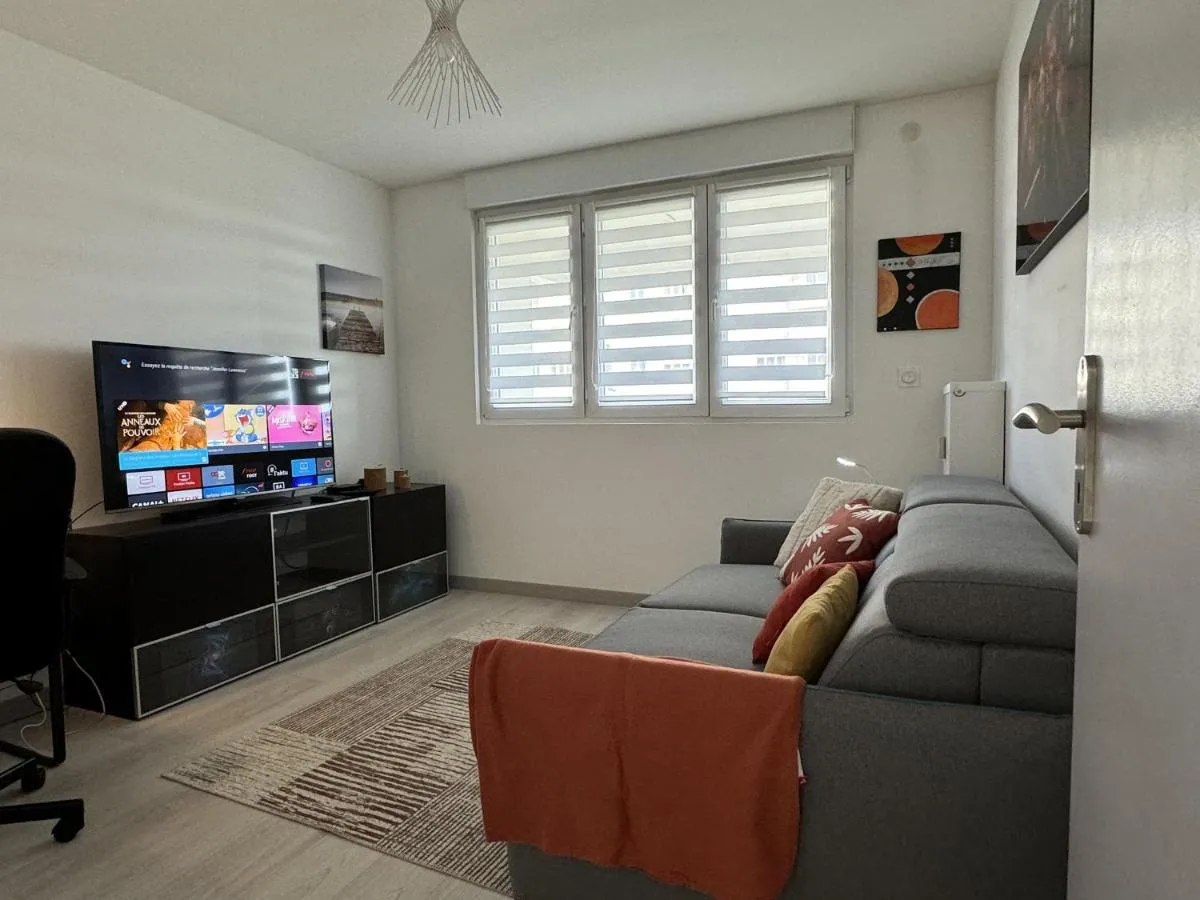 Image 5 of Chez Vélia Grand 4 pièces, parking privé et emplacement idéal