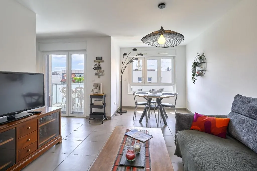 Image of Dans les étoiles – 2 bedroom with free parking near to the city center