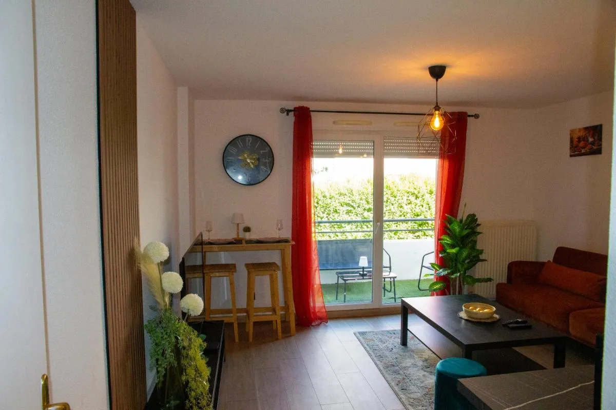 Image 1 of Entire apartment for rent