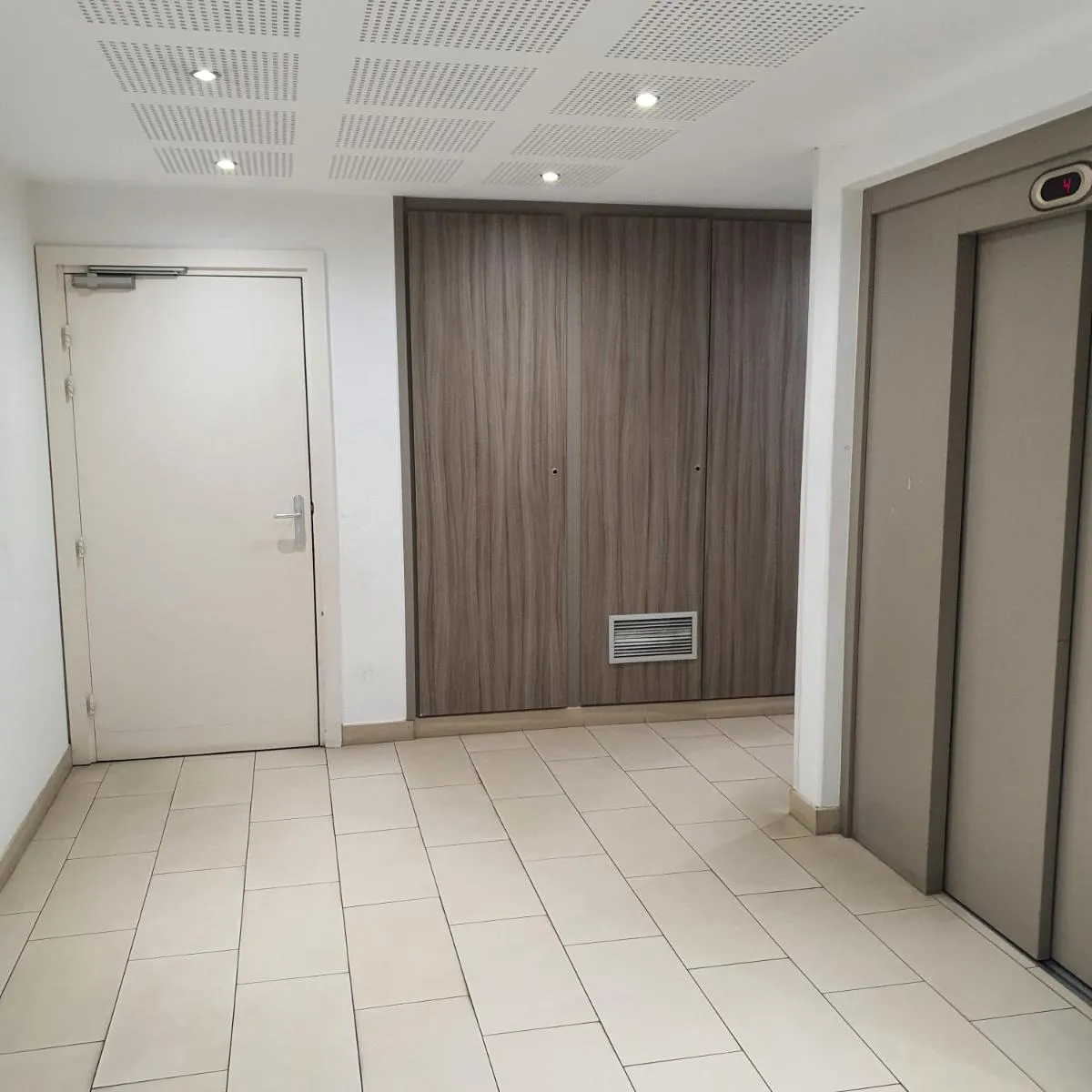 Image 4 of F2 Strasbourg