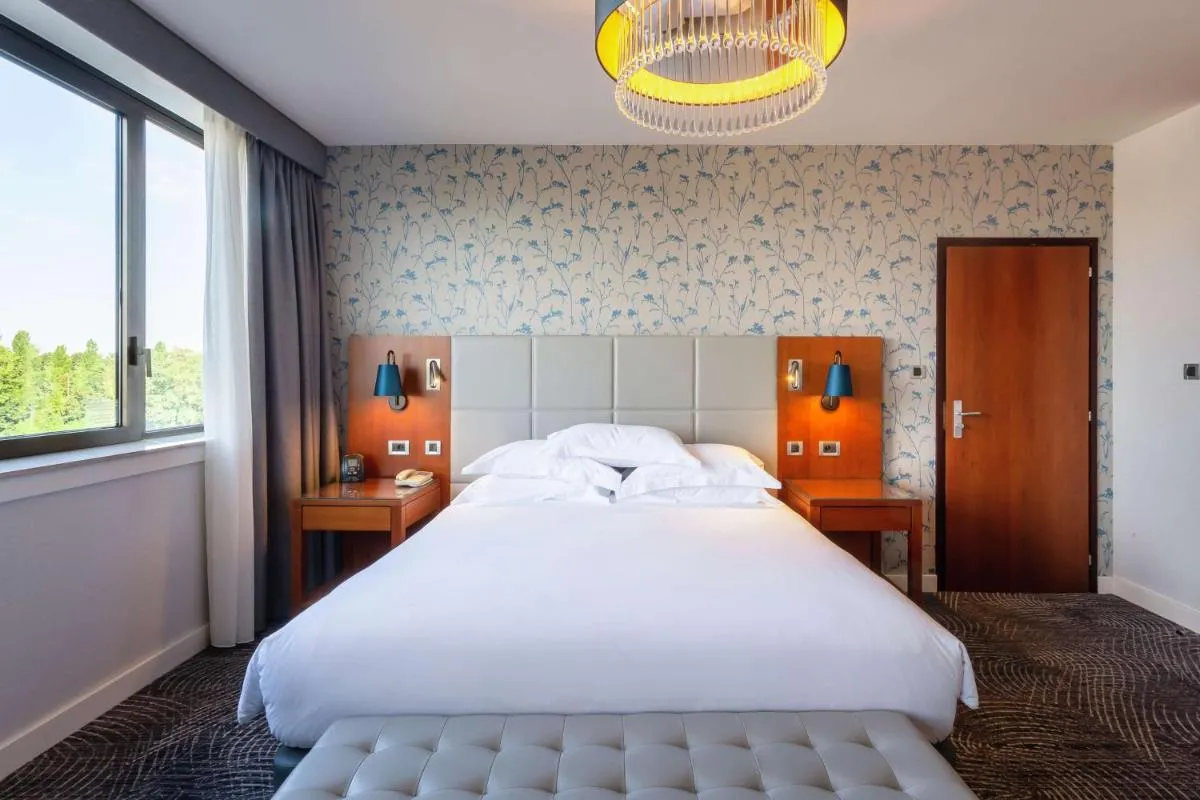 Image 2 of Hilton Strasbourg