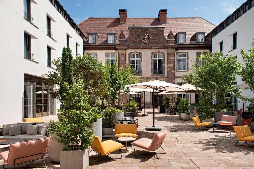 Image of Hôtel LÉONOR the place to live