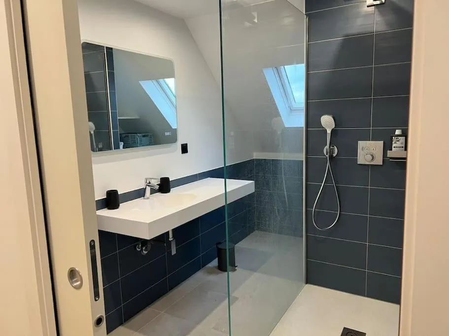 Image 1 of LE DONJON Classé 4 étoiles Appartement 120 m2 5mn Centre Ville Au Calme