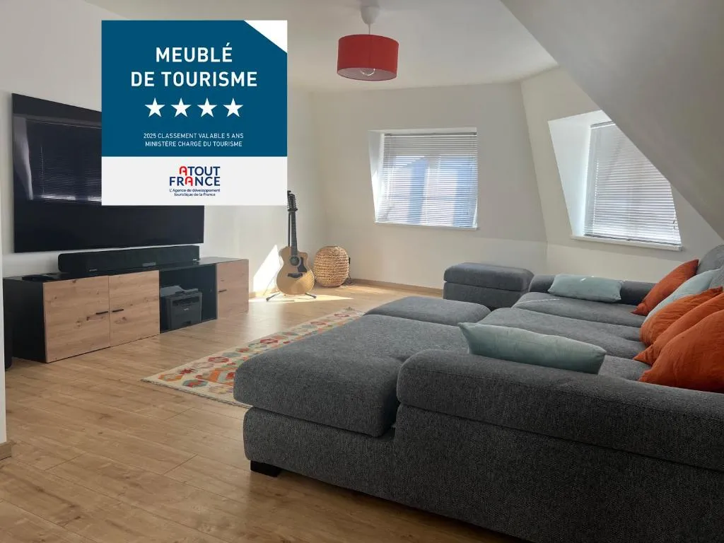 Image of LE DONJON Classé 4 étoiles Appartement 120 m2 5mn Centre Ville Au Calme