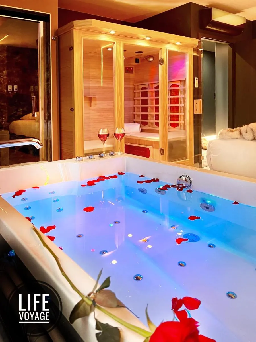 Image 5 of LIFE VOYAGE & SPA – Strasbourg’s City Center Luxury Experience