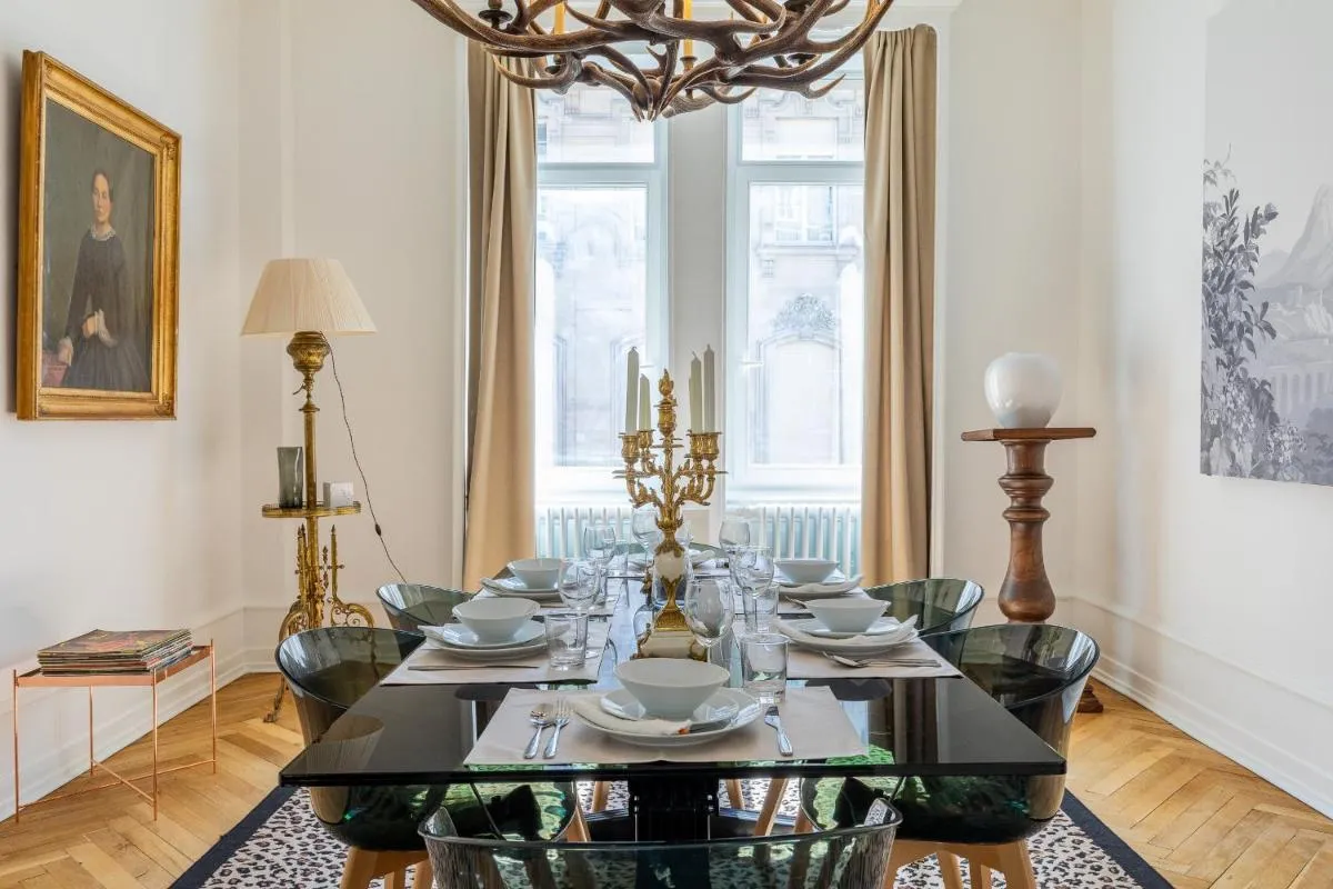 Image 3 of LUXUEUX APPARTEMENT CENTRE VILLE