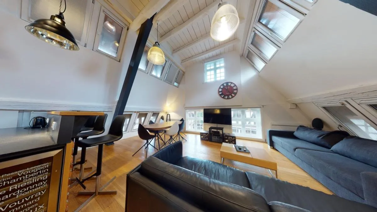 Image 4 of Le Lohkäs – LOFT Triplex Ultra Design Petite France