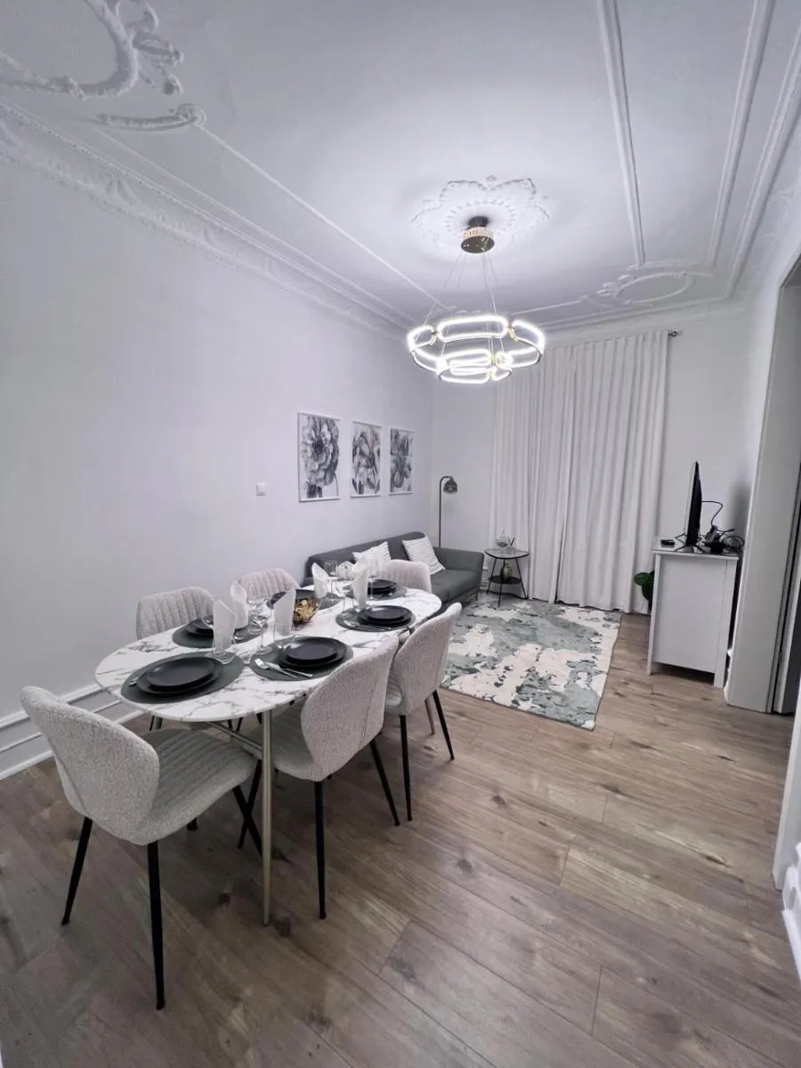 Image 3 of Le Rapp 6, Appartement de Standing 3 chambres, 7 personnes &1 bébé, Cosy et familial ultra équipé Emplacement Idéal proche Gare Centre ville Marchés de Noël Quartier Tribunal Contades