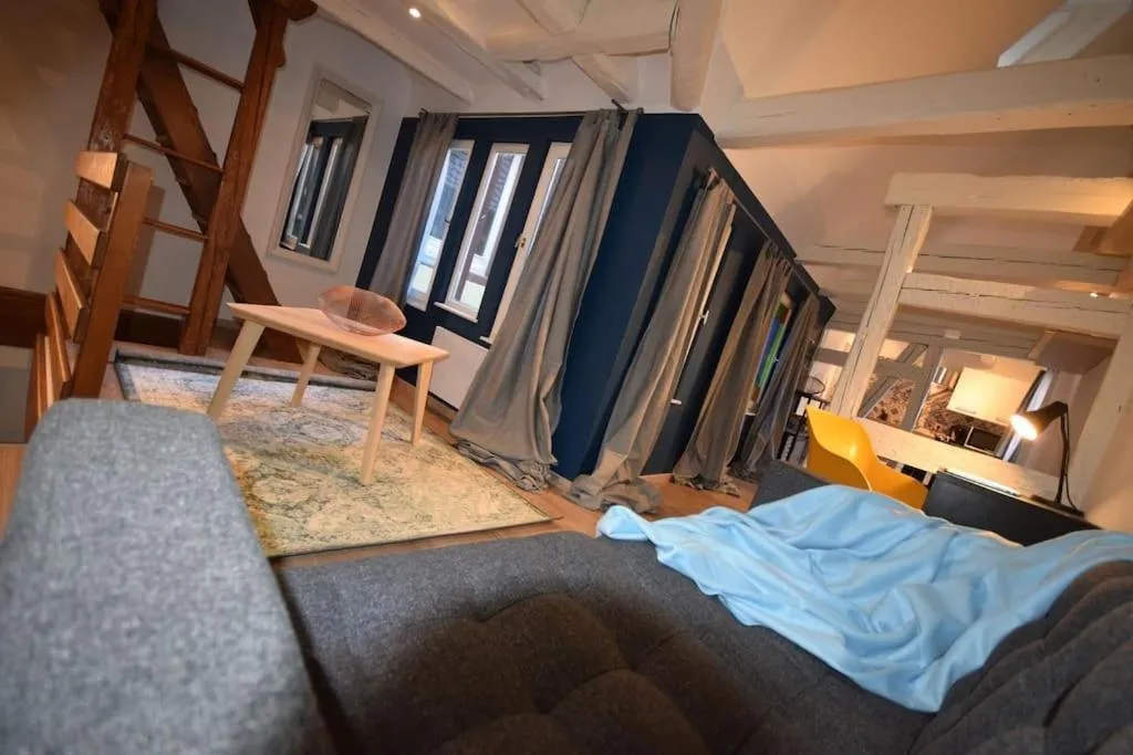 Image 5 of Le Studio du Quai des Pêcheurs – Charmant duplex sur les quais