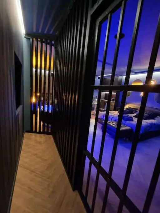 Image 6 of Love Room