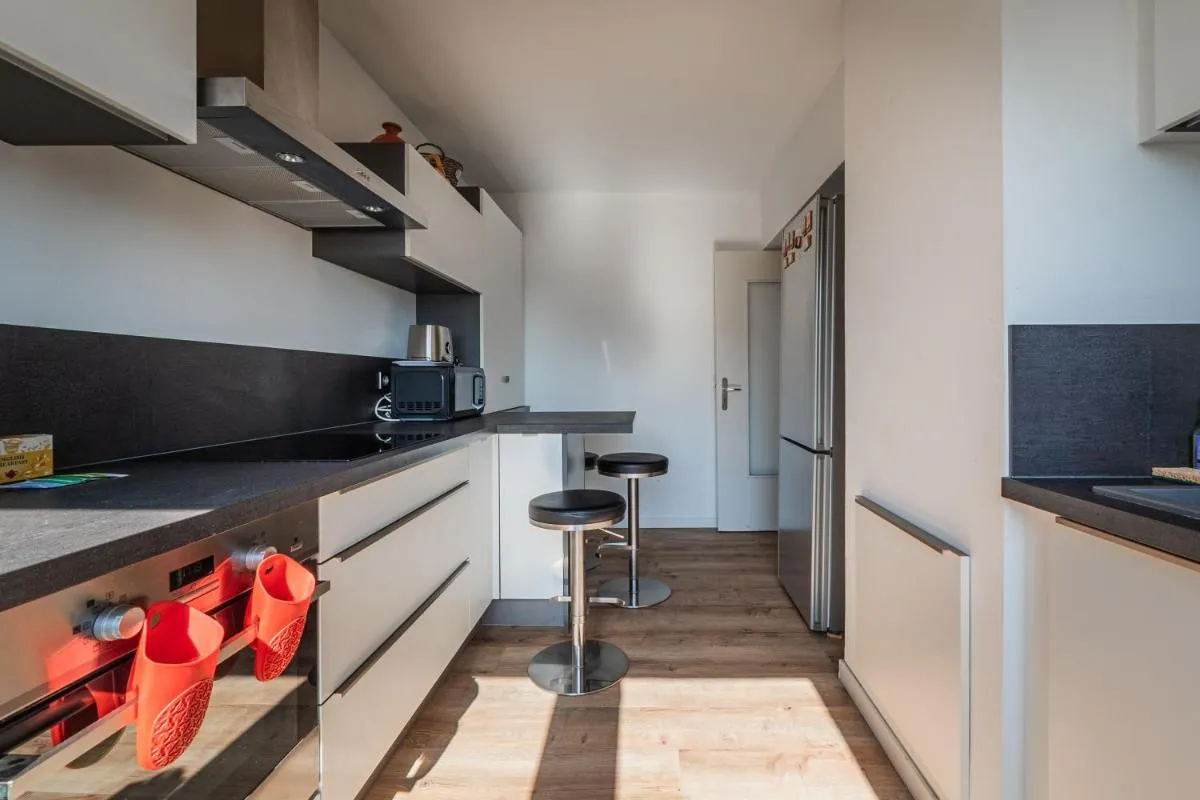 Image 6 of Panorama Cathédrale – Appt lumineux avec parking privé