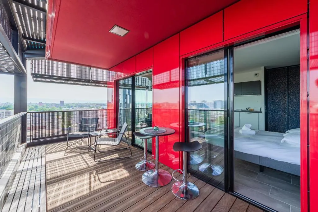 Image of Red Sky – Studio presquîle Malraux avec terrasse