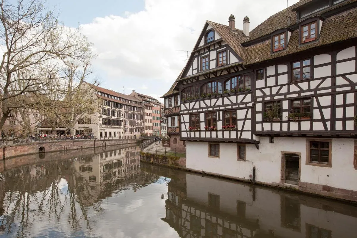 Image 3 of Séjours & Affaires Strasbourg Kleber
