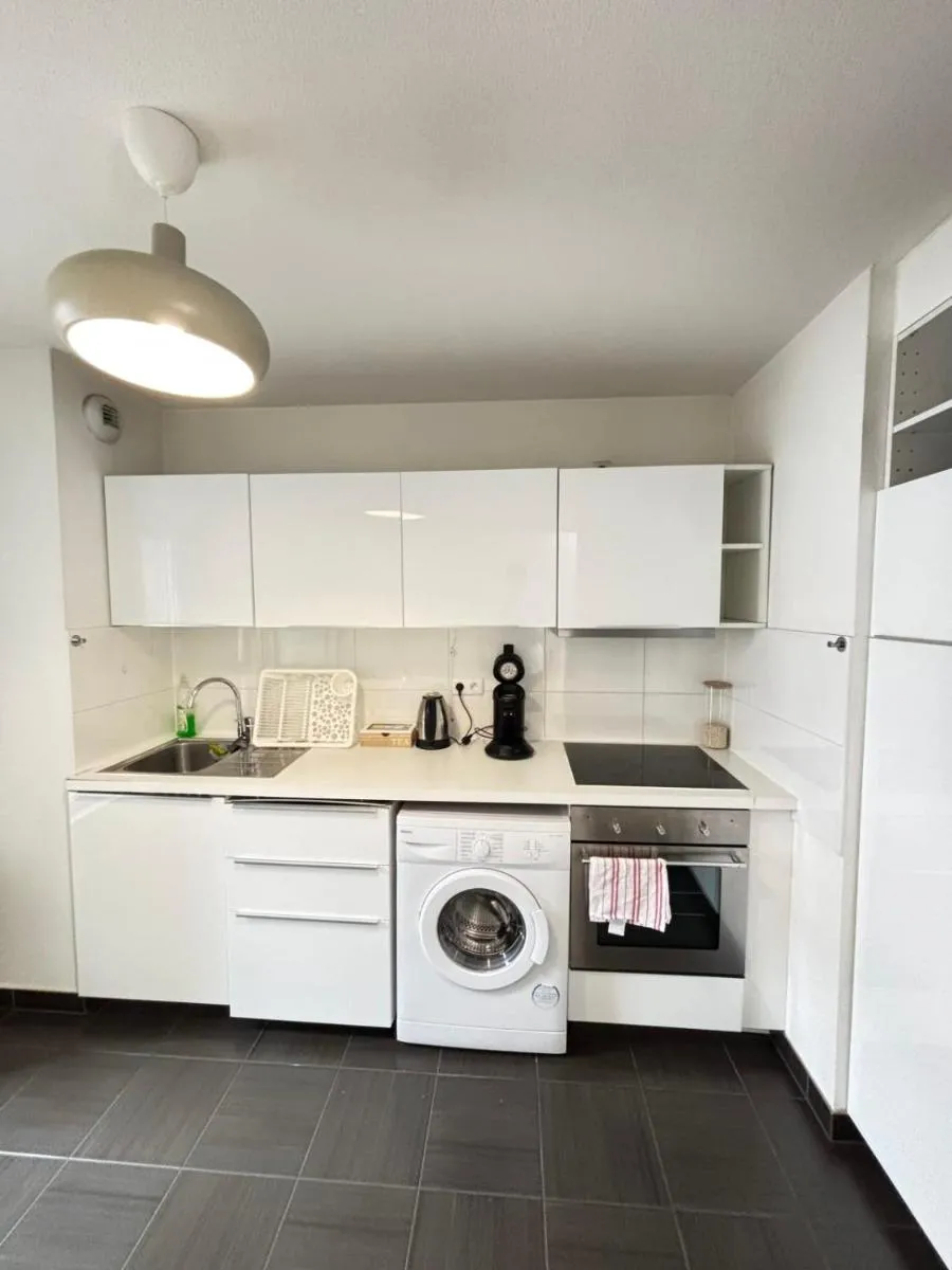 Image 3 of Soh Rent Strasbourg place des halles