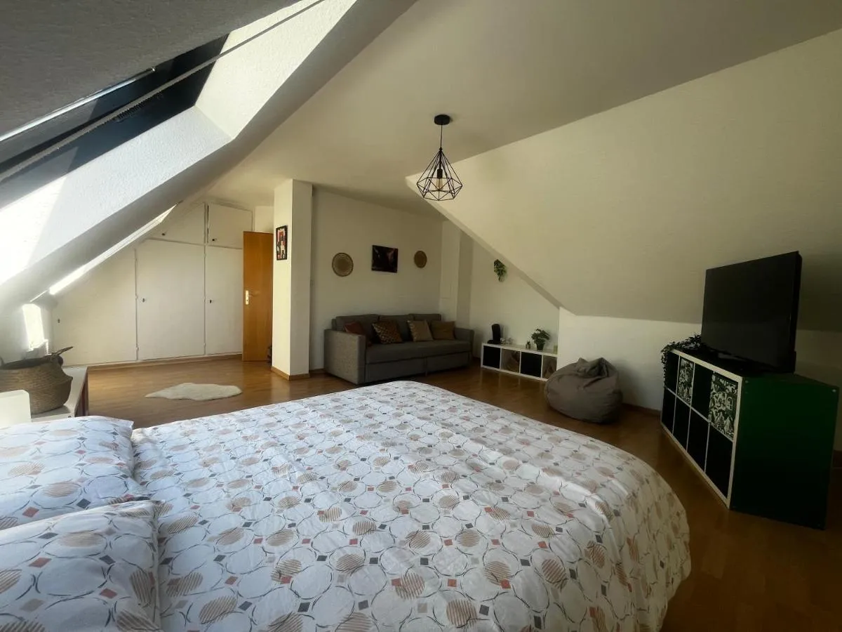 Image 5 of Stras’ home