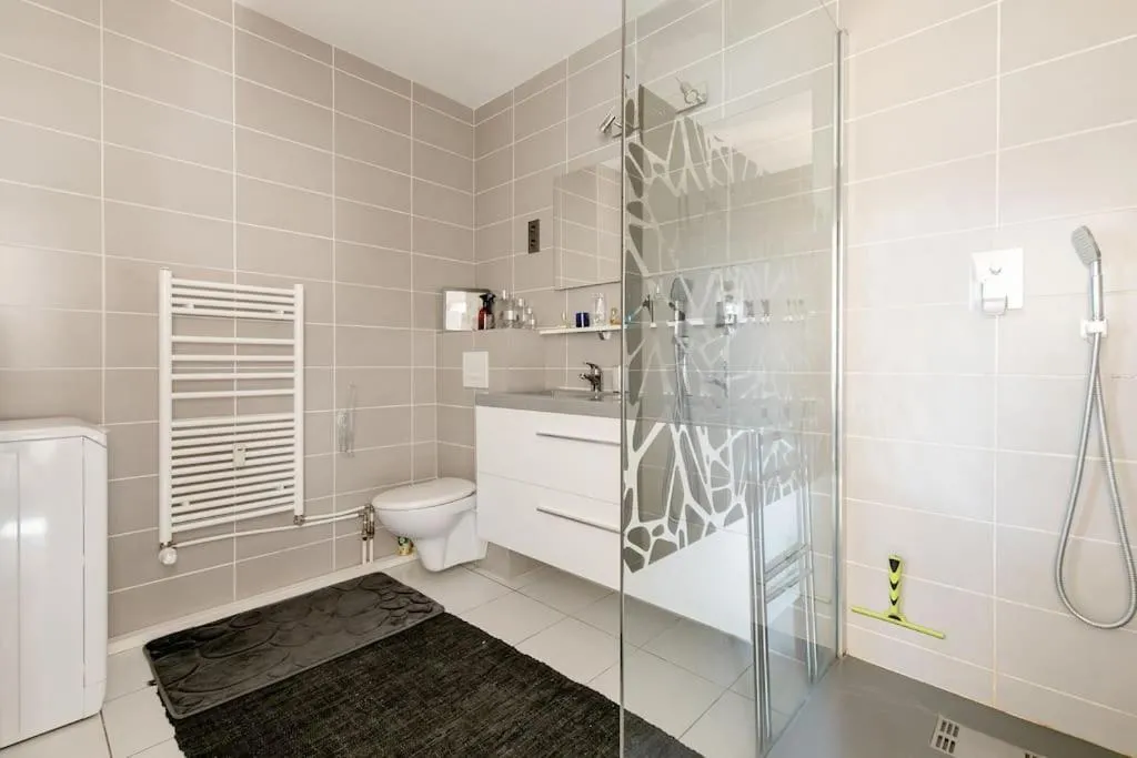 Image 1 of Suite Place de l’Etoile