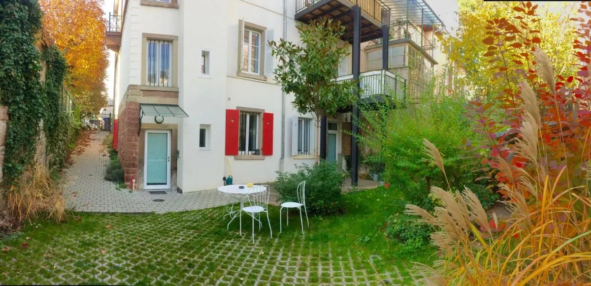 Image 1 of Villa Schiller, 2 studios côté jardin – quartier Orangerie