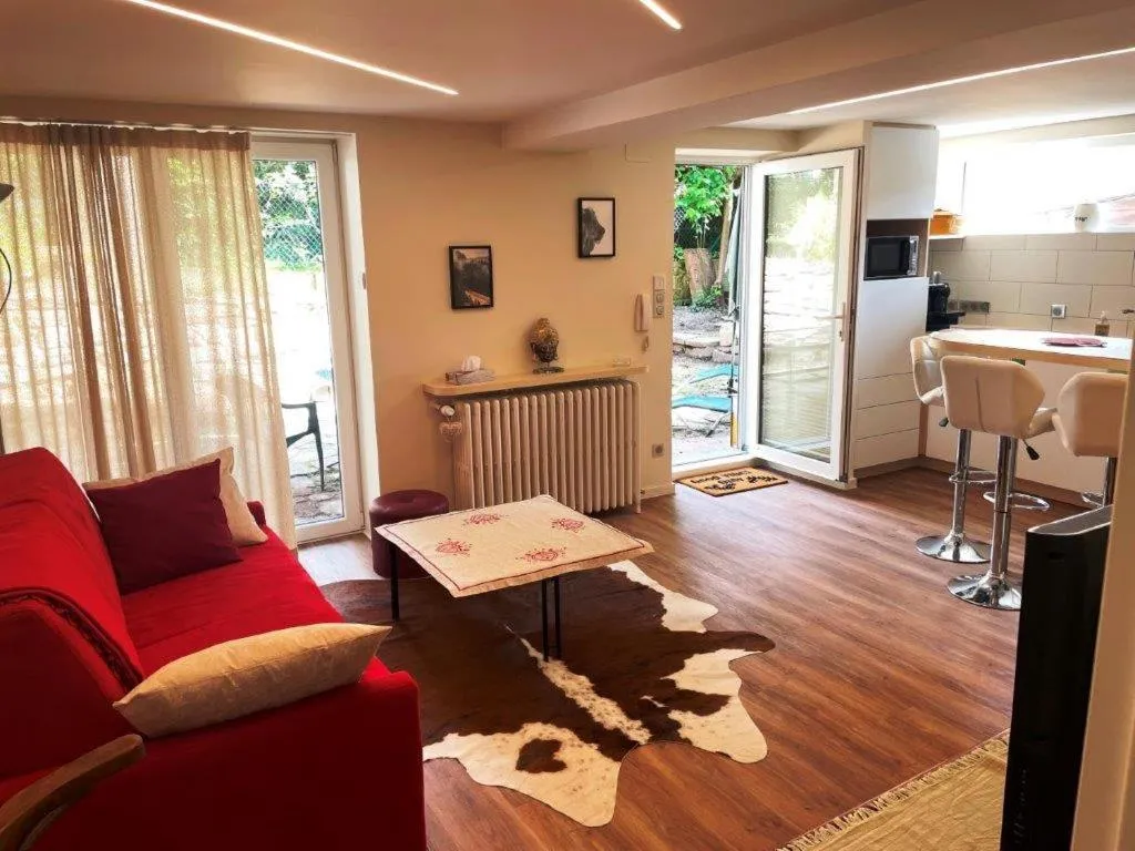 Image 2 of appart privé dans villa meinau résidentiel